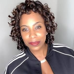 Meet your Posher, Debra